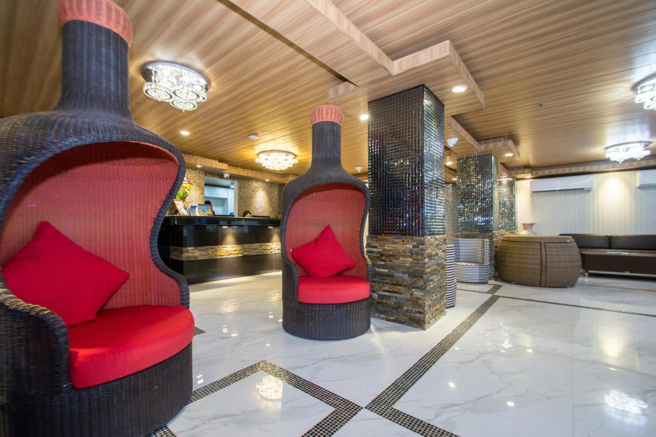 Diamond Water Edge Resort Balabag  Exterior photo