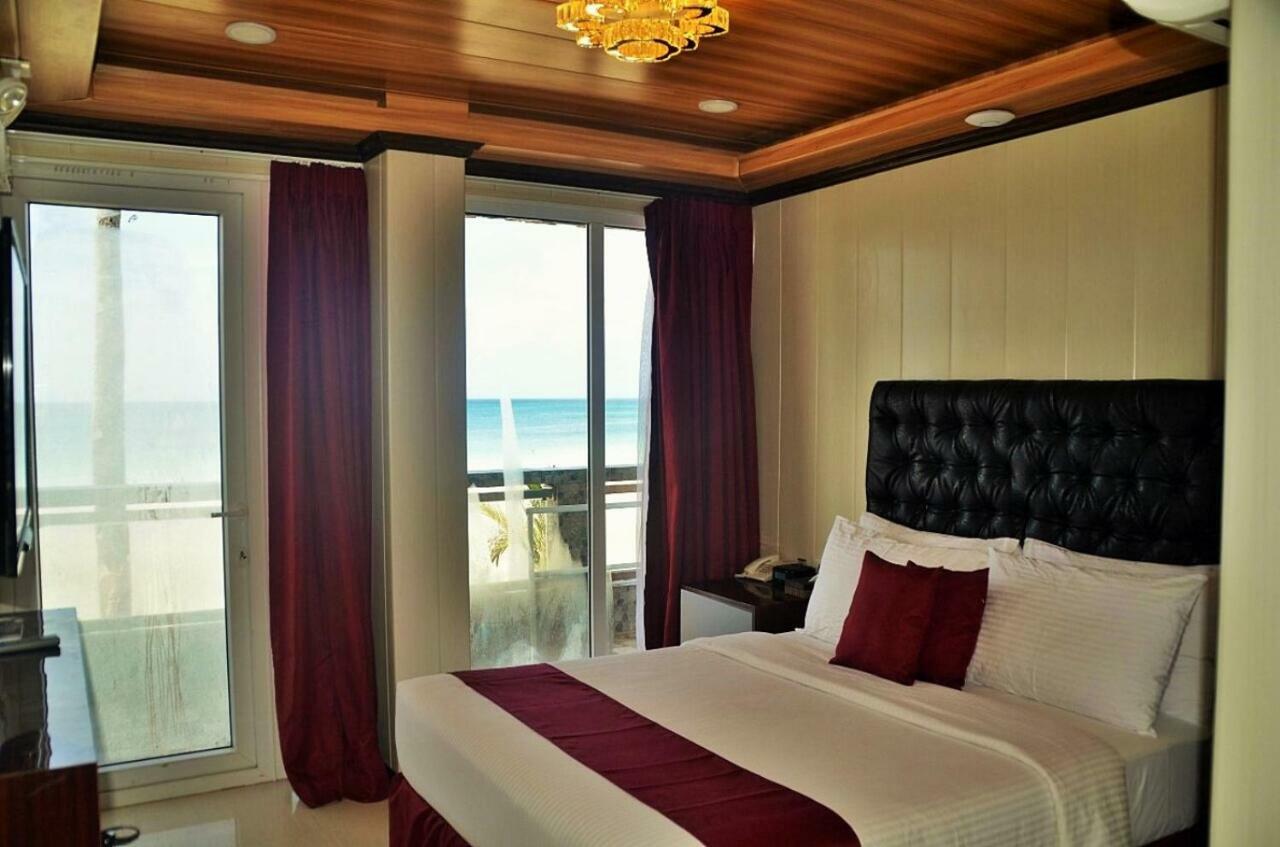 Diamond Water Edge Resort Balabag  Exterior photo